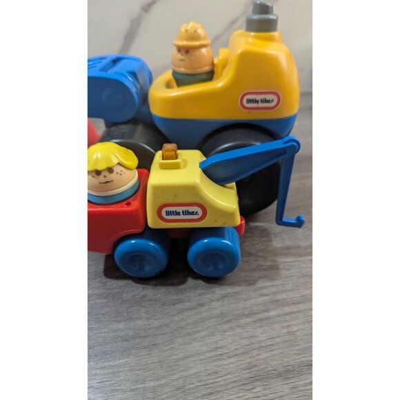 Little Tikes Construction Vehicles With Two Figures front loader pretend play - Picture 6 of 10